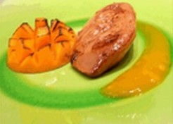 Эскалоп из фуагра с манговым соусом