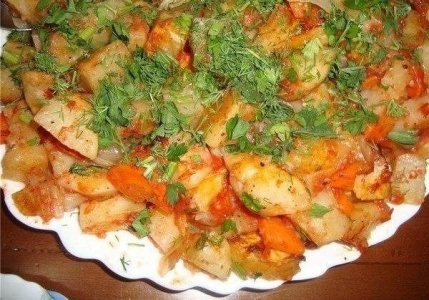 Картофель запеченый с овощами